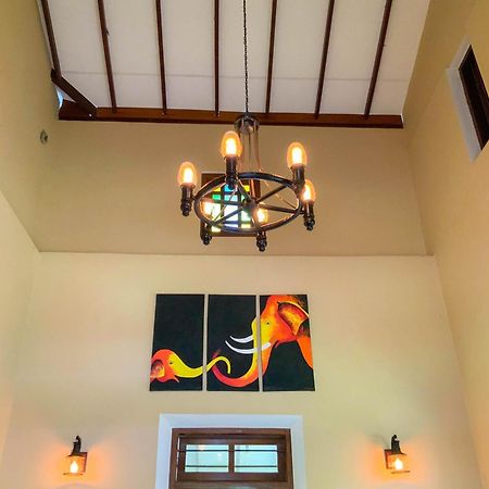 Headman House Antique Villa - A Seaside Royal Stay Ahangama Luaran gambar