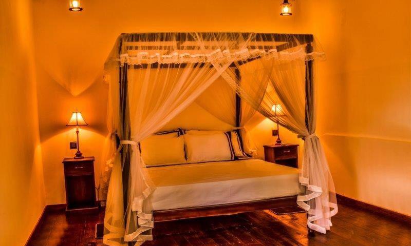 Headman House Antique Villa - A Seaside Royal Stay Ahangama Luaran gambar
